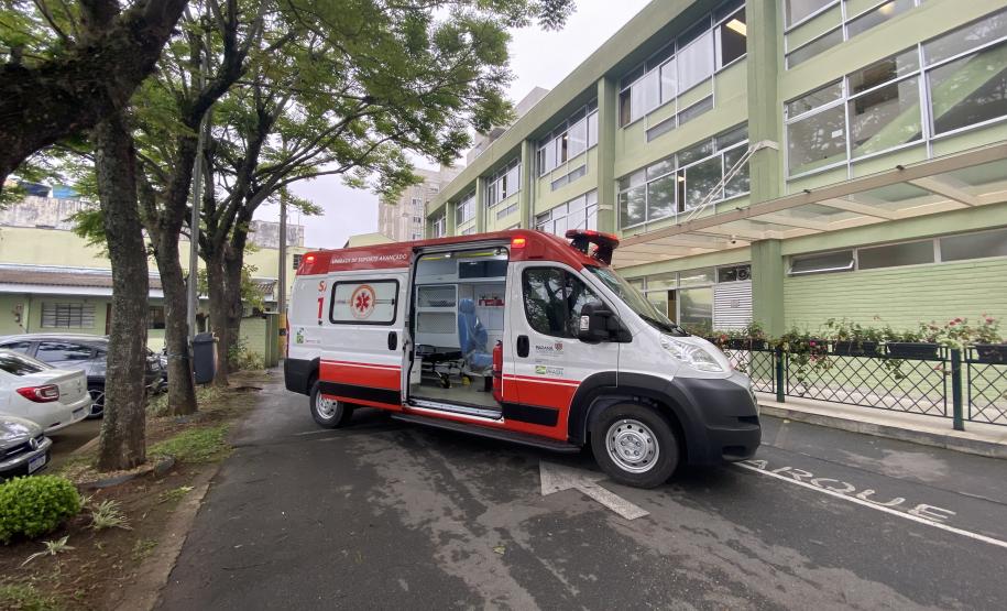 Governo do Estado entrega primeira ambulância habilitada para o Samu de Adrianópolis
