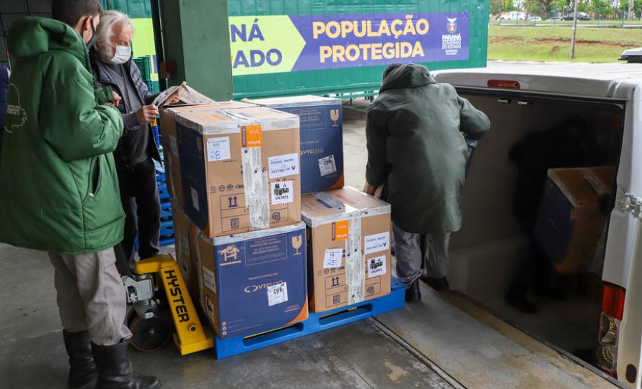 Imunizantes que chegaram nesta quinta ao Paraná serão usados para completar esquema vacinal