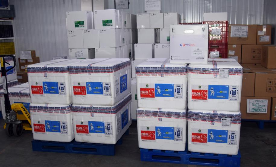 Estado recebe mais vacinas e anuncia início da aplicação da dose de reforço