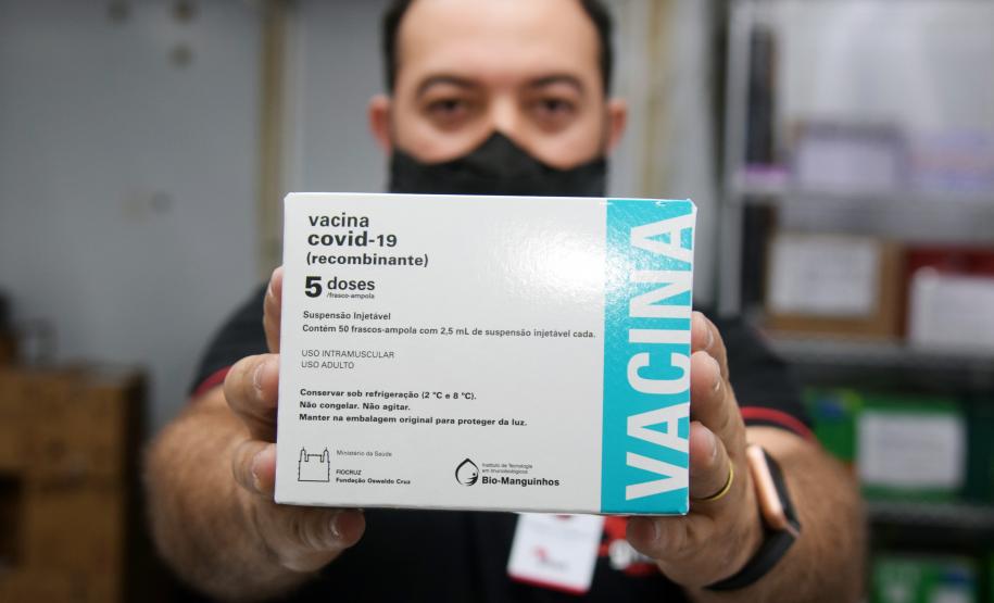 Estado recebe mais vacinas e anuncia início da aplicação da dose de reforço