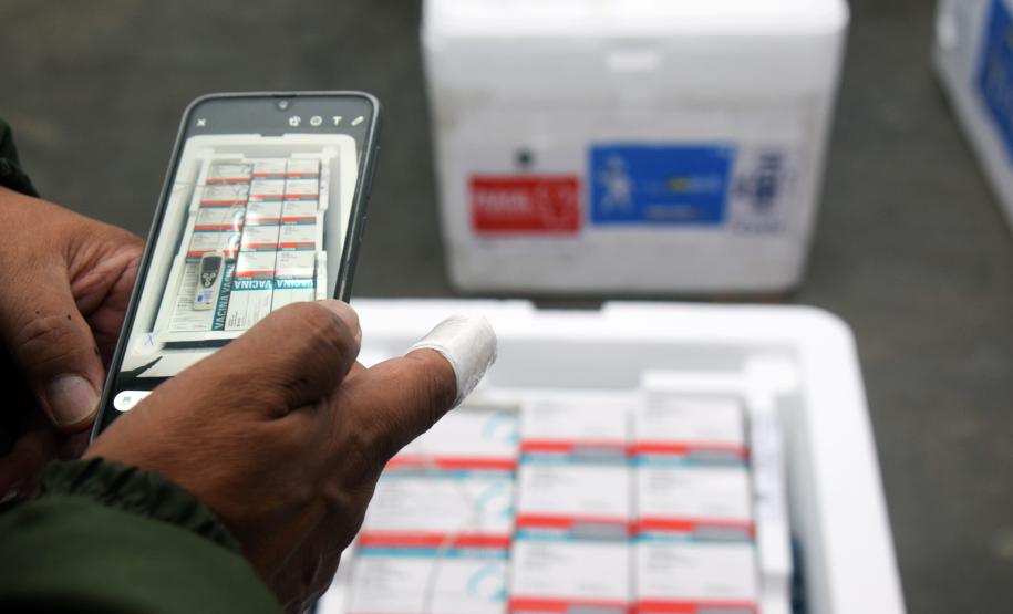 Estado recebe mais vacinas e anuncia início da aplicação da dose de reforço