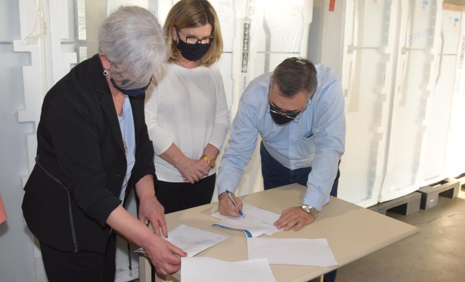 Paraná recebe 20 geladeiras e quatro câmaras frias do movimento Unidos pela Vacina