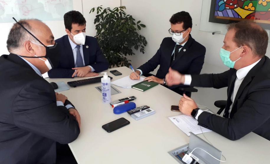 Ministério confirma 99 mil doses para adolescentes com comorbidades; lote chega na sexta