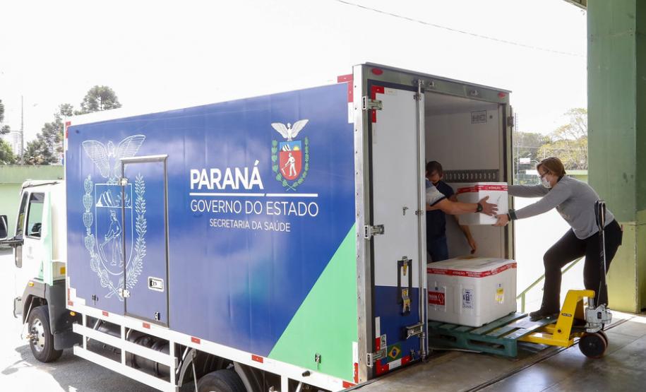 Saúde distribui mais de meio milhão de vacinas contra a Covid-19; quase 100 mil são para adolescentes