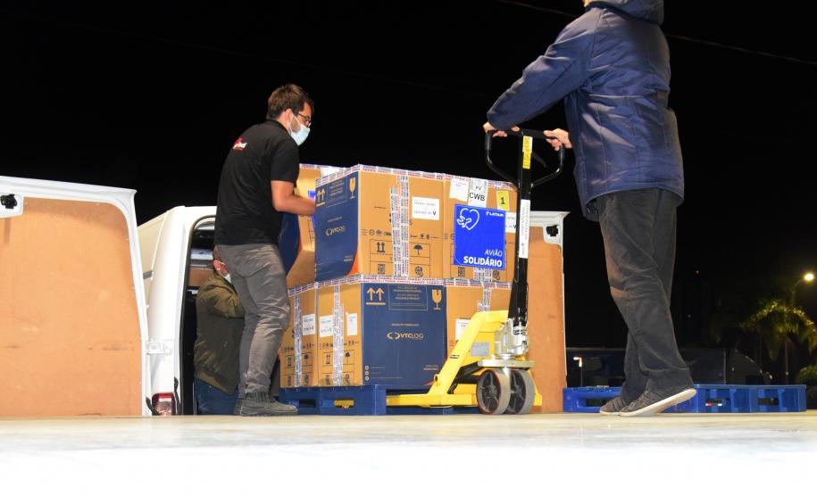 Mais 313,8 mil vacinas contra a Covid-19 chegam ao Paraná entre sexta e sábado