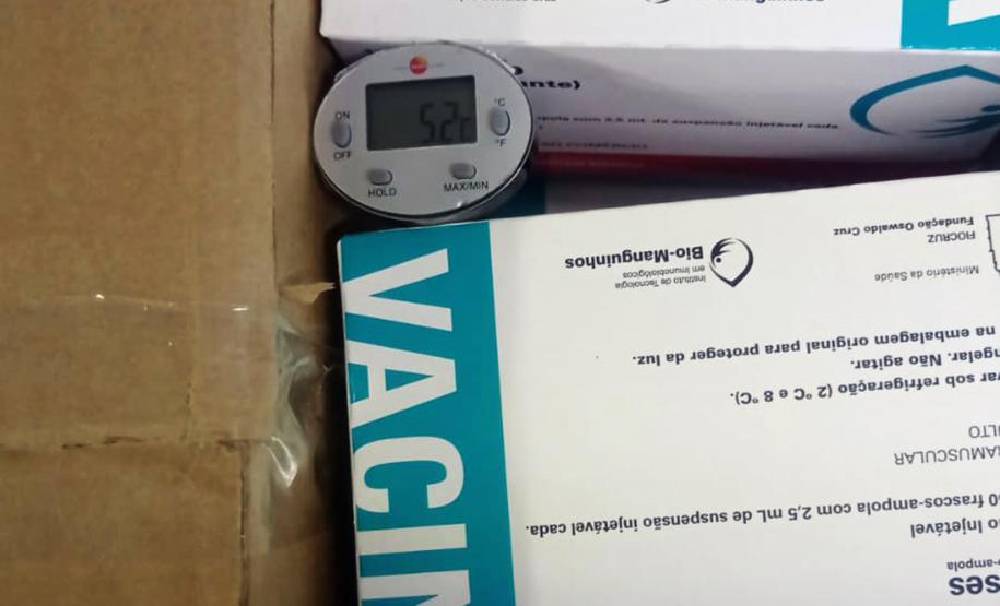 Paraná recebe novo lote de vacinas contra a Covid-19 e distribui 195,3 mil imunizantes nesta terça