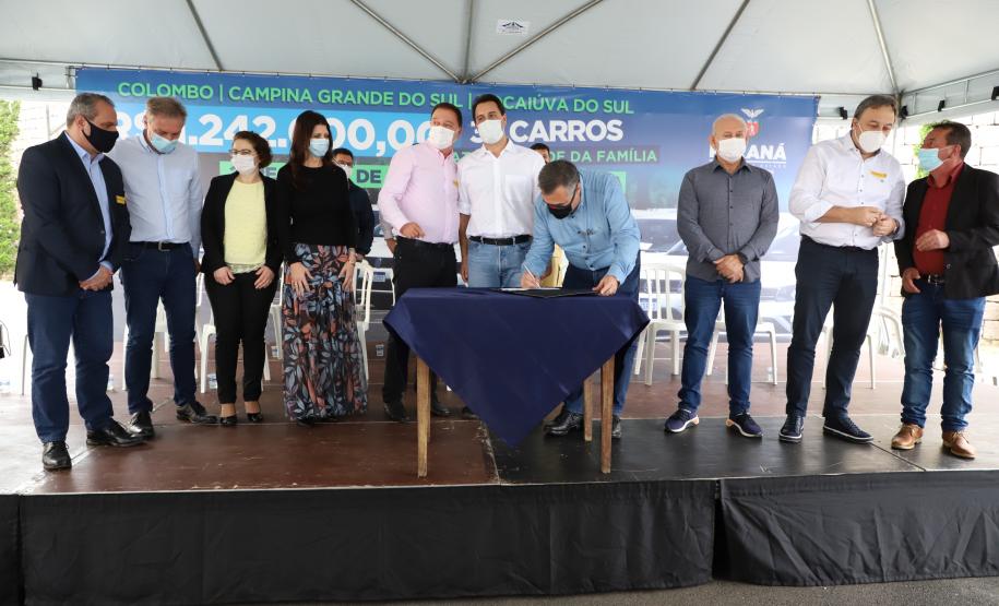 Governador entrega 36 carros da Saúde para Colombo, Bocaiúva do Sul e Campina Grande do Sul