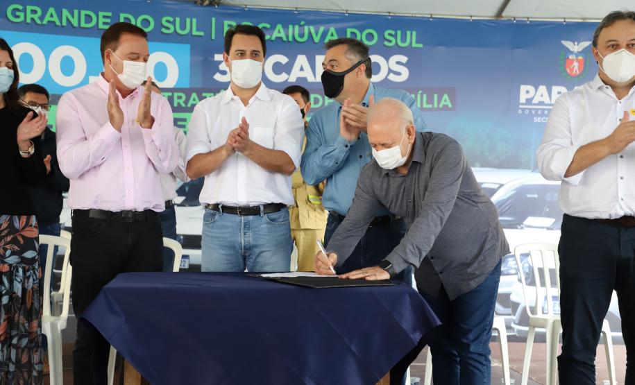 Governador entrega 36 carros da Saúde para Colombo, Bocaiúva do Sul e Campina Grande do Sul