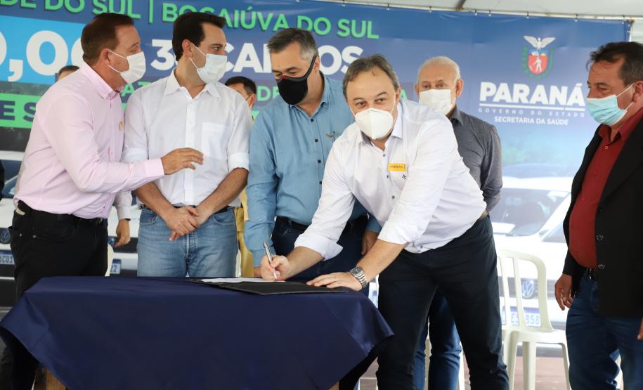Governador entrega 36 carros da Saúde para Colombo, Bocaiúva do Sul e Campina Grande do Sul
