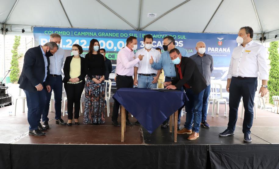 Governador entrega 36 carros da Saúde para Colombo, Bocaiúva do Sul e Campina Grande do Sul