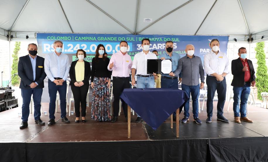 Governador entrega 36 carros da Saúde para Colombo, Bocaiúva do Sul e Campina Grande do Sul