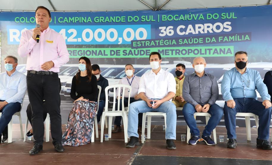 Governador entrega 36 carros da Saúde para Colombo, Bocaiúva do Sul e Campina Grande do Sul