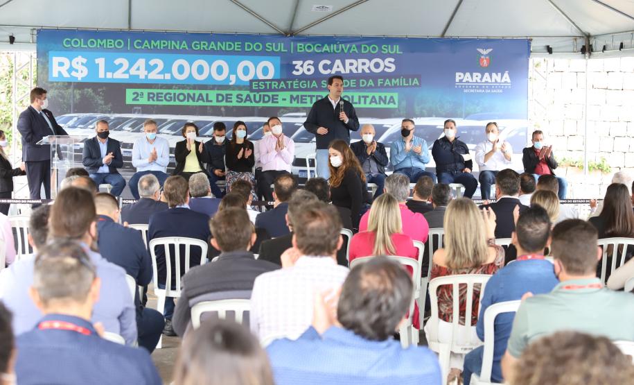 Governador entrega 36 carros da Saúde para Colombo, Bocaiúva do Sul e Campina Grande do Sul