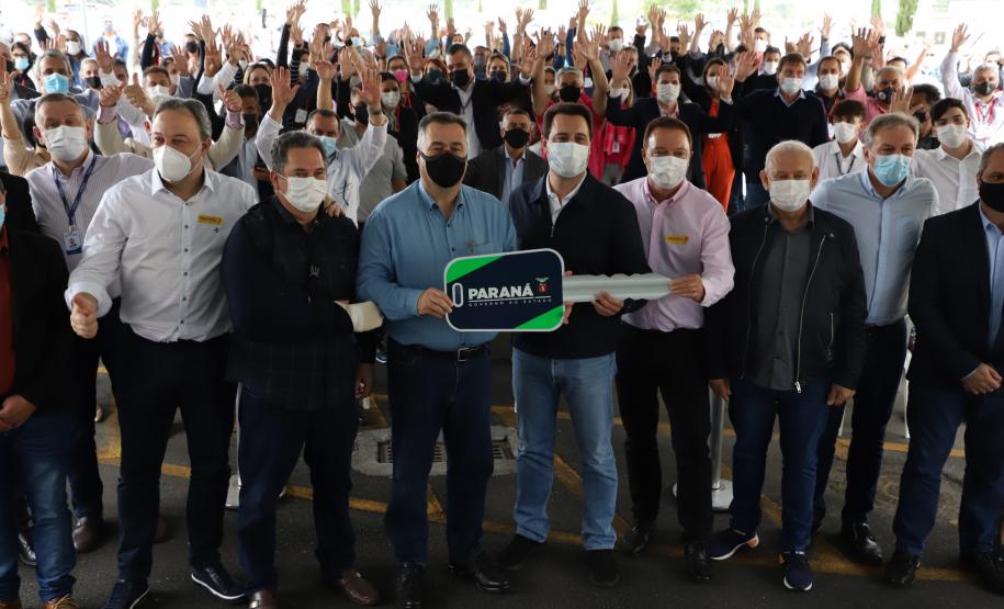 Governador entrega 36 carros da Saúde para Colombo, Bocaiúva do Sul e Campina Grande do Sul