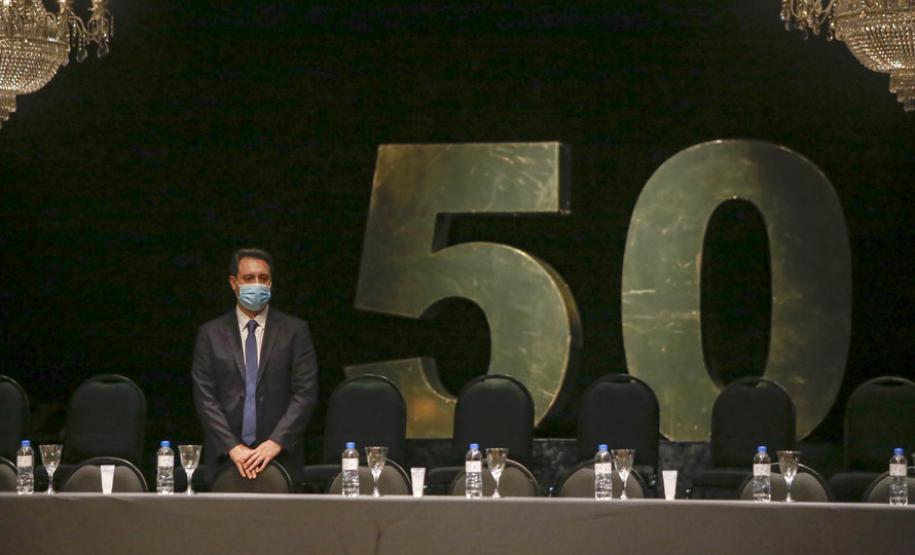 No Jubileu de Ouro da UEL e do HU, governador destaca relevância das instituições para o Paraná