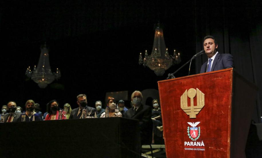 No Jubileu de Ouro da UEL e do HU, governador destaca relevância das instituições para o Paraná