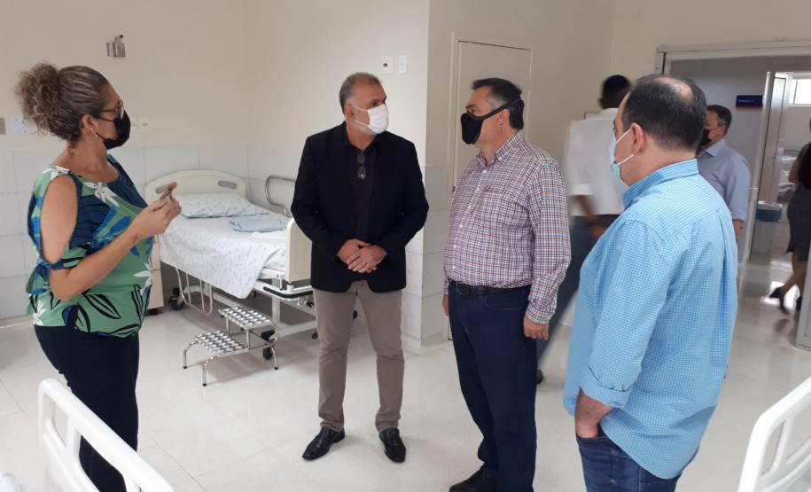 Secretário formaliza novo modelo de gestão de hospitais em Londrina e abertura de dez novos leitos