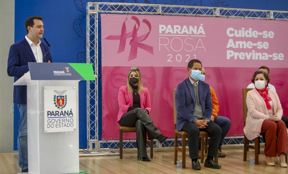 Campanha Paraná Rosa une Estado e municípios para reforçar prevenção ao câncer de mama e colo de útero
