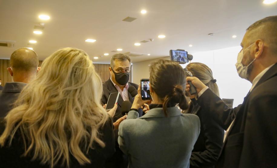 Saúde faz prestação de contas ao Legislativo com destaque para vacinação e investimentos no combate à pandemia