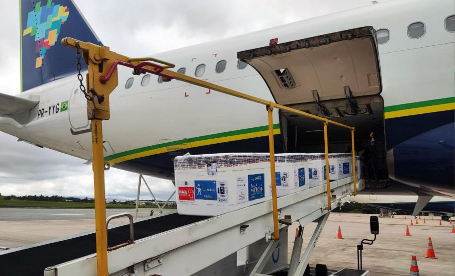 Estado recebe mais de 344 mil vacinas contra a Covid-19 nesta terça