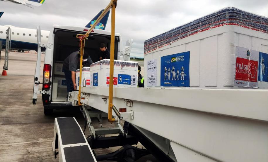 Estado recebe mais de 344 mil vacinas contra a Covid-19 nesta terça