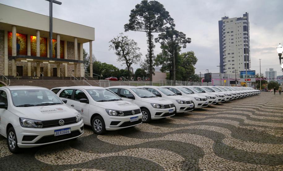 Governo inicia maior entrega de carros aos municípios para fortalecimento da Estratégia da Saúde da Família