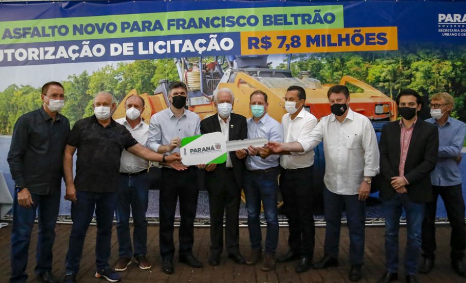 Governo inicia maior entrega de carros aos municípios para fortalecimento da Estratégia da Saúde da Família