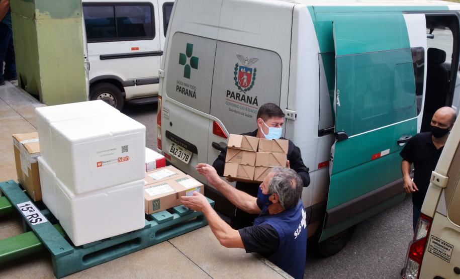 Com mais 124,2 mil vacinas, Saúde encerra a semana com um milhão de imunizantes contra a Covid-19 distribuídos aos municípios