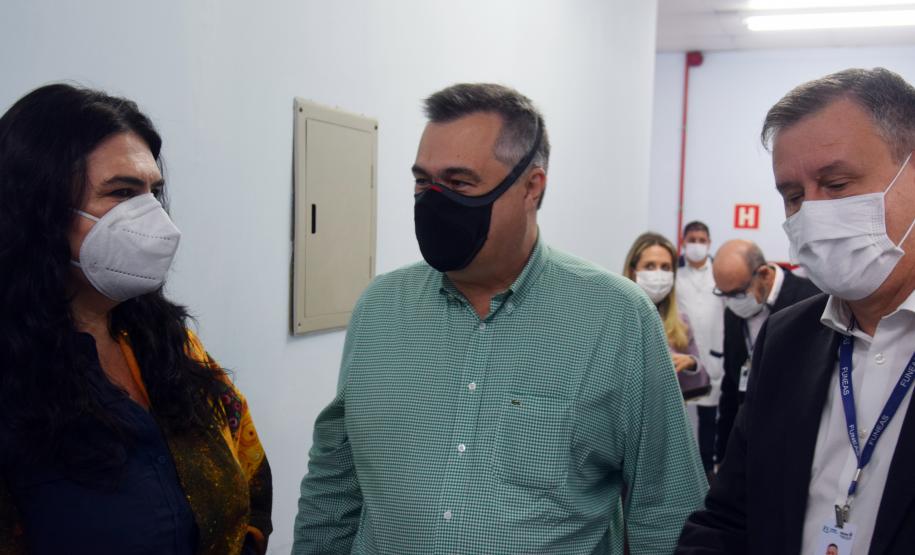 Sesa e Unespar firmam termo para implantação de residência médica no Hospital Regional do Litoral; investimentos na Região passam de R$ 4 milhões