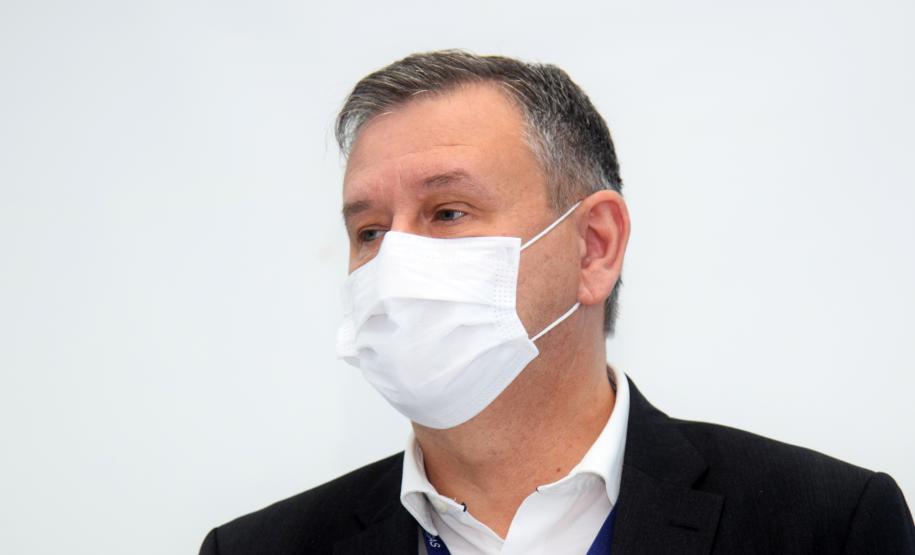 Sesa e Unespar firmam termo para implantação de residência médica no Hospital Regional do Litoral; investimentos na Região passam de R$ 4 milhões