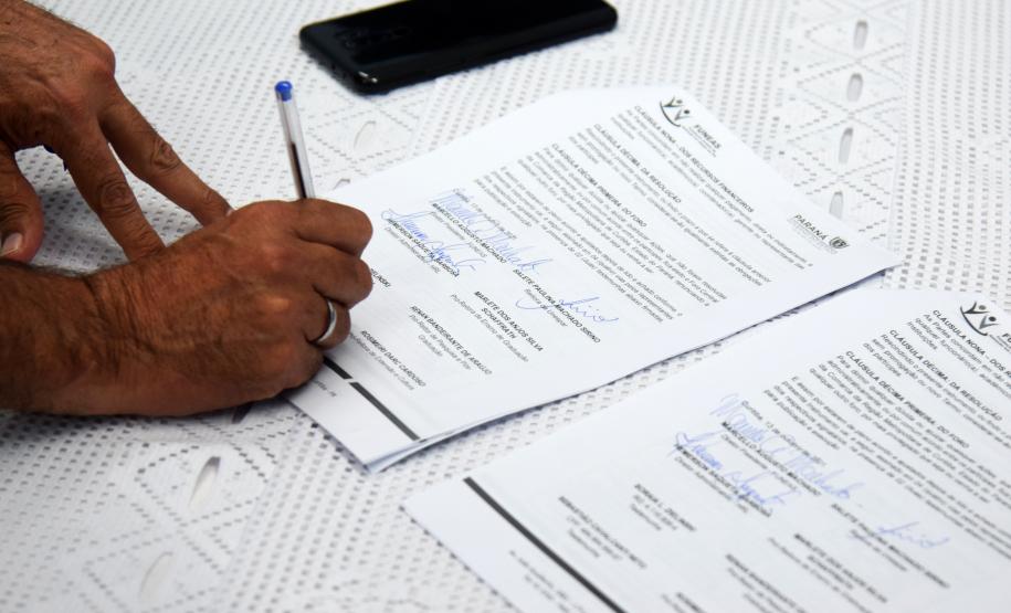 Sesa e Unespar firmam termo para implantação de residência médica no Hospital Regional do Litoral; investimentos na Região passam de R$ 4 milhões