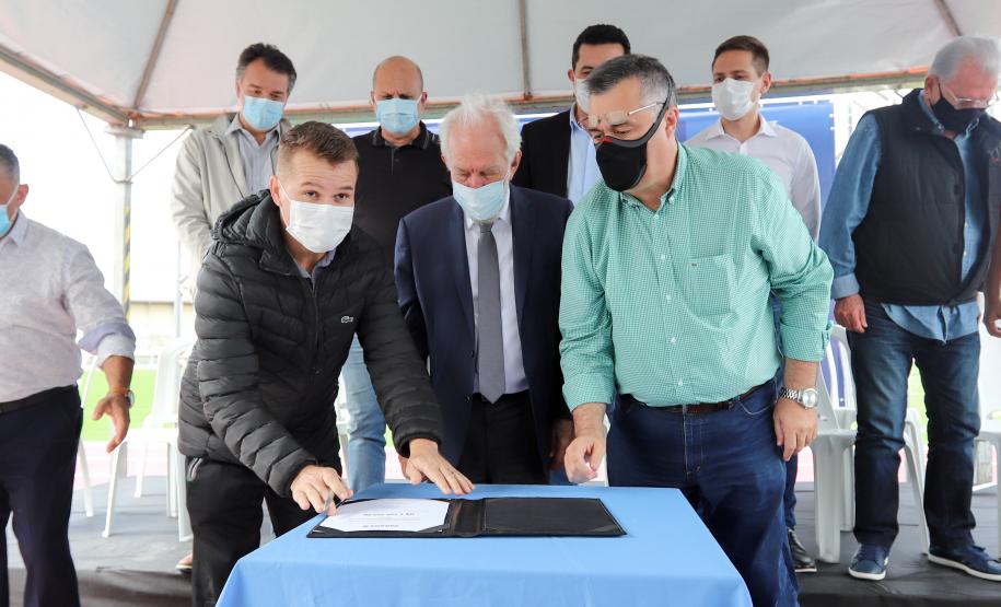 Municípios do Litoral recebem novos veículos para ampliar o atendimento à saúde