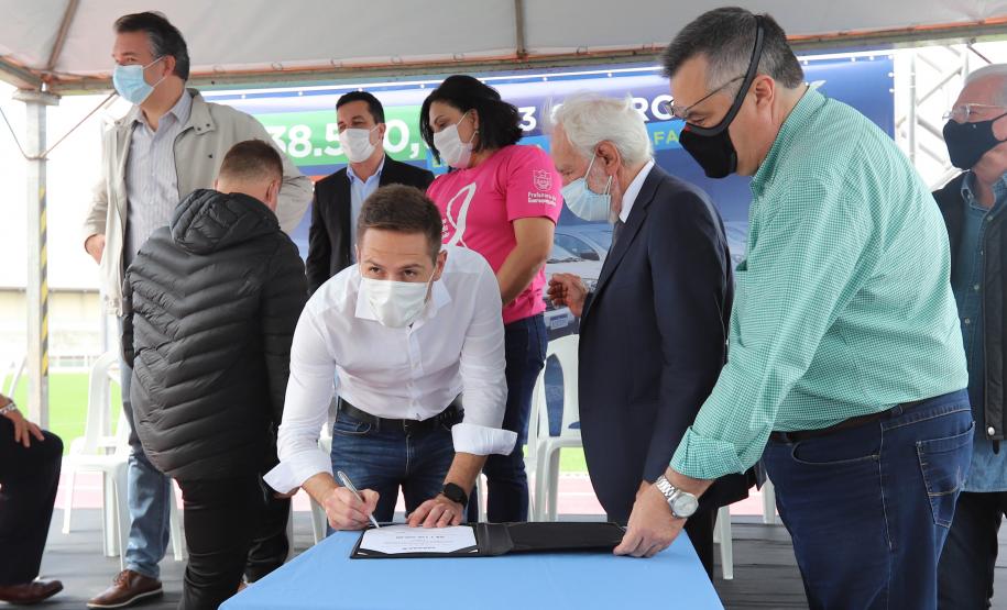 Municípios do Litoral recebem novos veículos para ampliar o atendimento à saúde