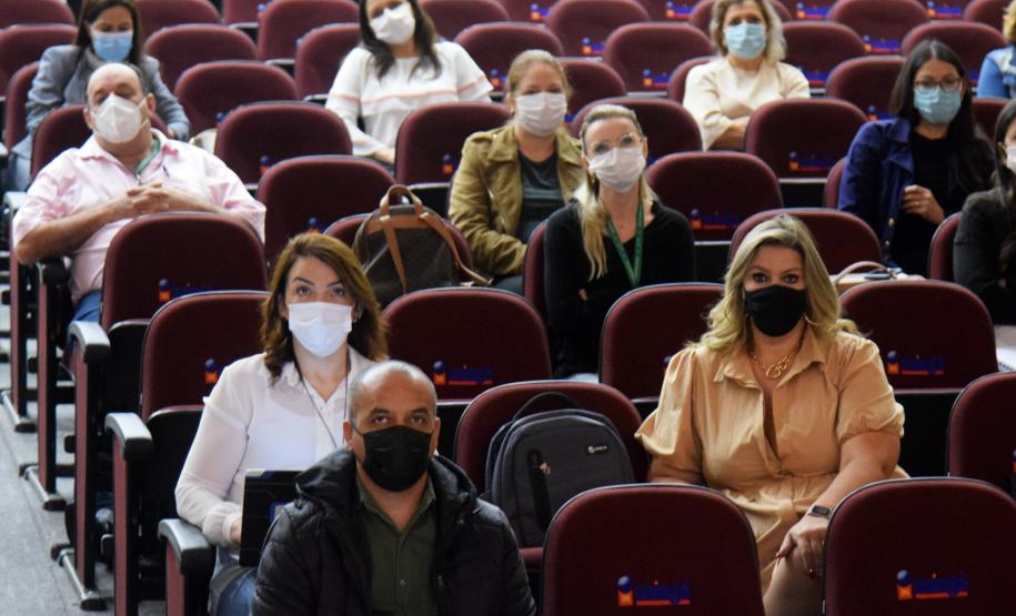 Secretário reforça importância de levar a saúde para mais perto das pessoas durante encontro do PRI