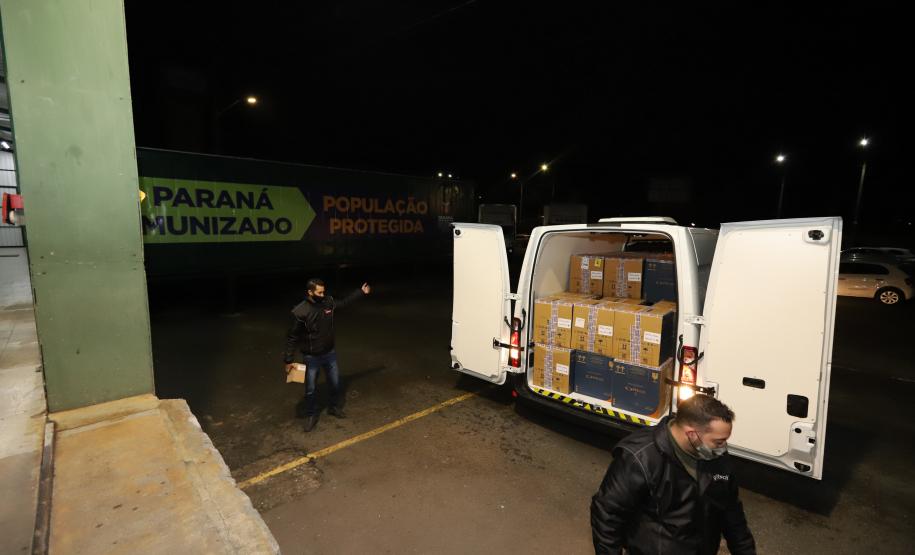 Paraná recebe primeiras doses contra a Covid-19 para adolescentes sem comordidades