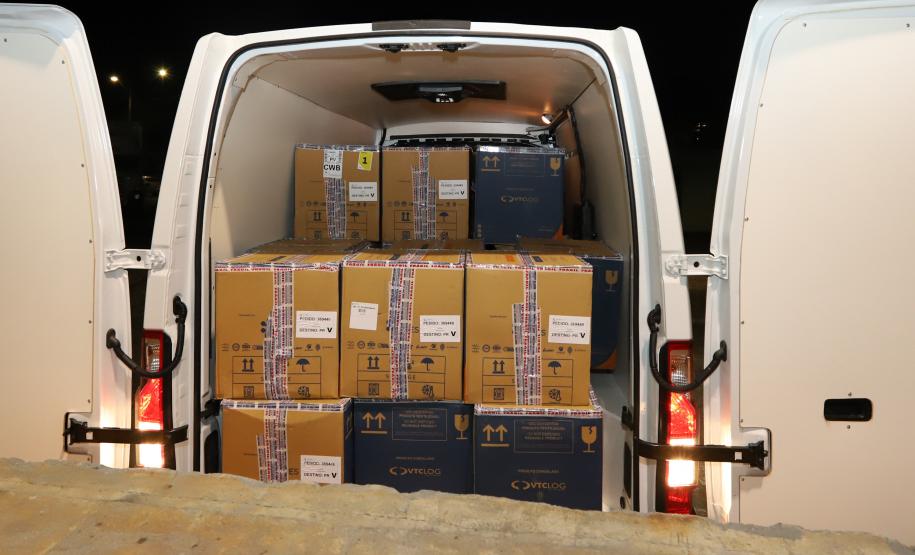 Paraná recebe primeiras doses contra a Covid-19 para adolescentes sem comordidades