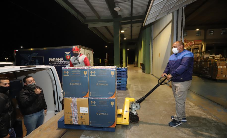 Paraná recebe primeiras doses contra a Covid-19 para adolescentes sem comordidades