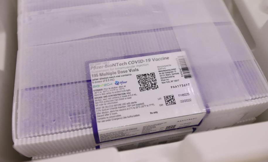 Paraná recebe primeiras doses contra a Covid-19 para adolescentes sem comordidades