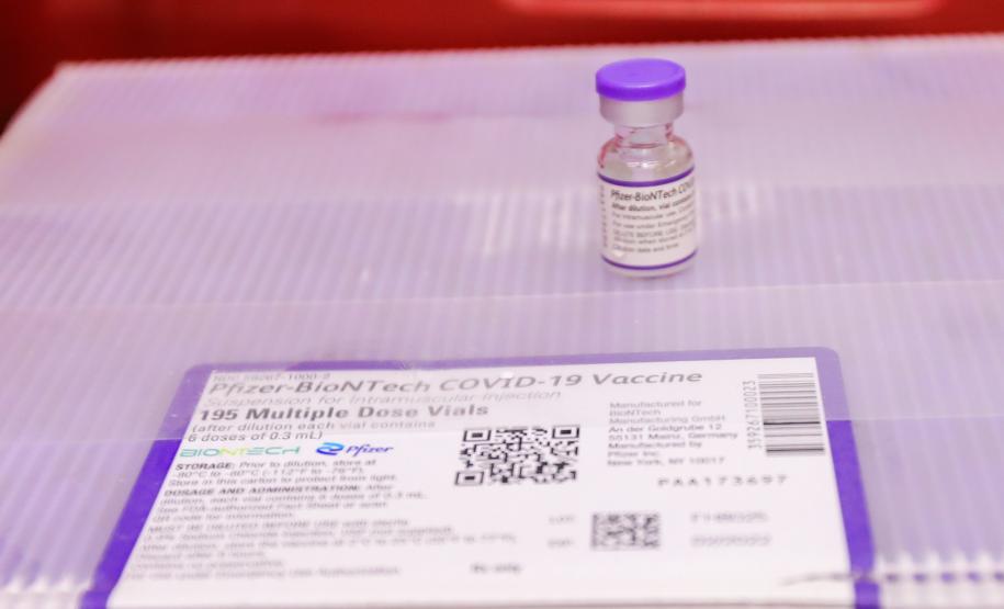 Paraná recebe primeiras doses contra a Covid-19 para adolescentes sem comordidades