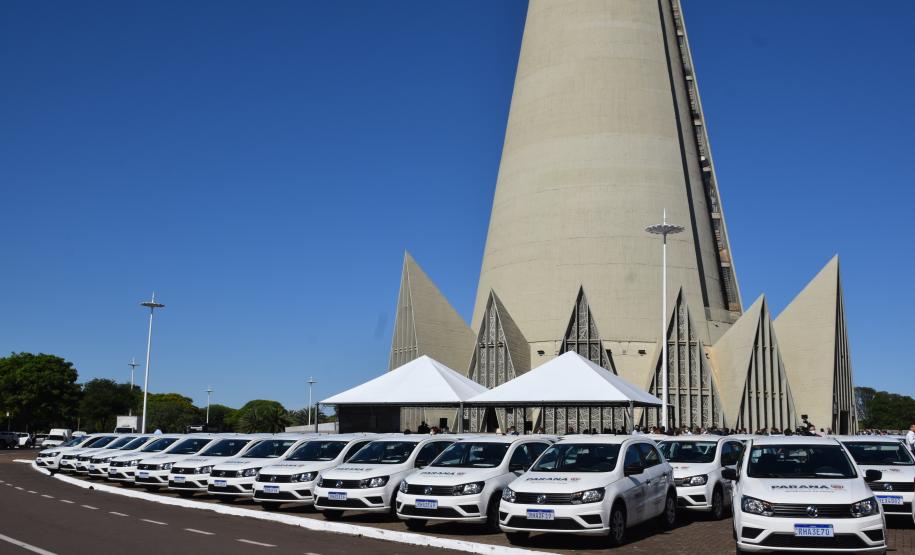 Governo do Estado formaliza a entrega de 83 automóveis para a região de Maringá