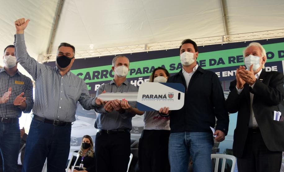 Governo do Estado formaliza a entrega de 83 automóveis para a região de Maringá