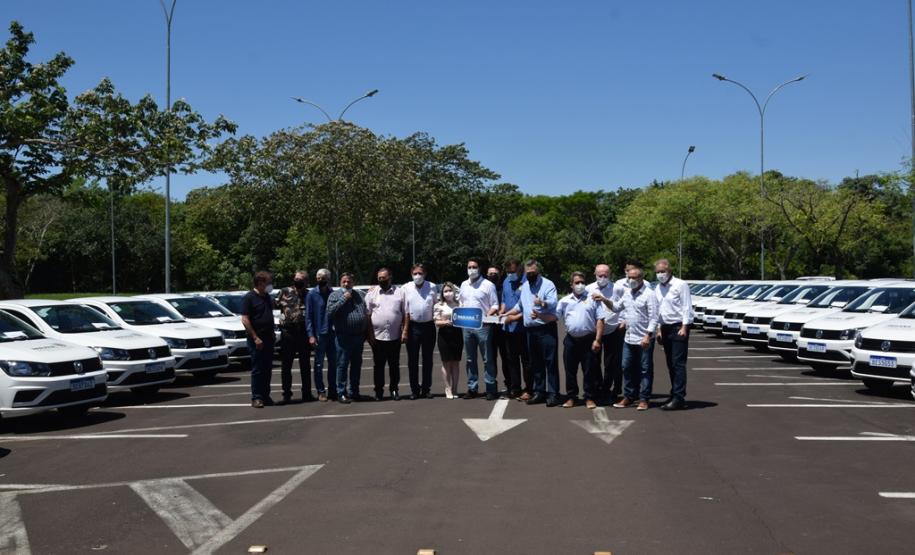 Mais 48 carros para reforço da frota da Saúde são entregues em Foz do Iguaçu