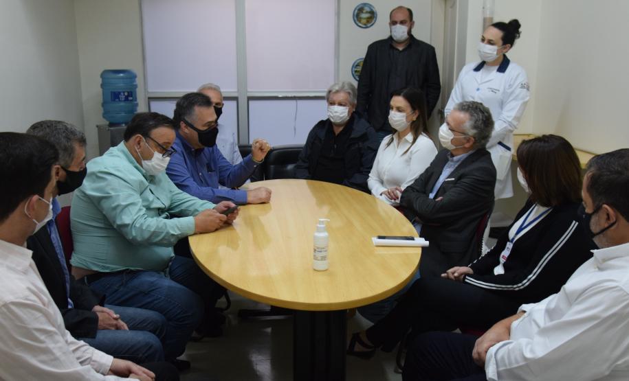 Secretário visita hospitais em União da Vitória para viabilizar novos investimentos na Saúde