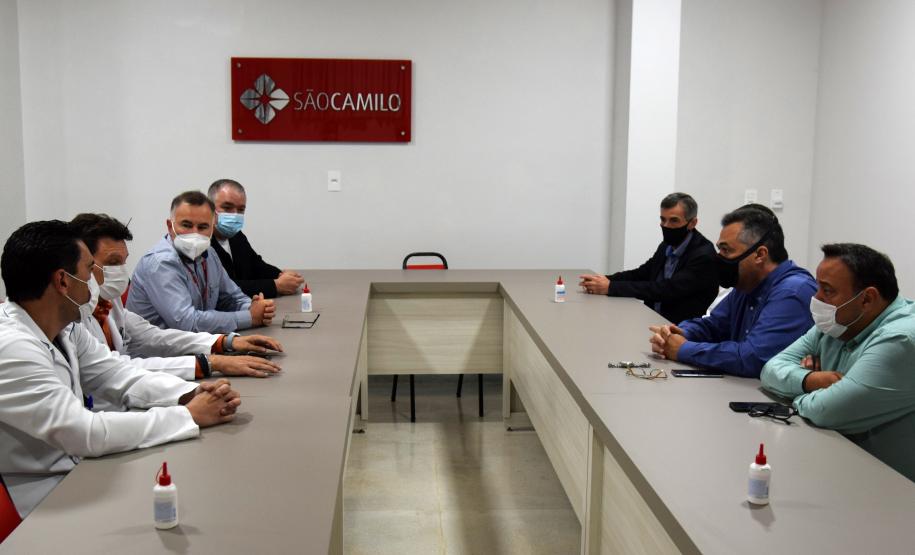 Secretário visita hospitais em União da Vitória para viabilizar novos investimentos na Saúde