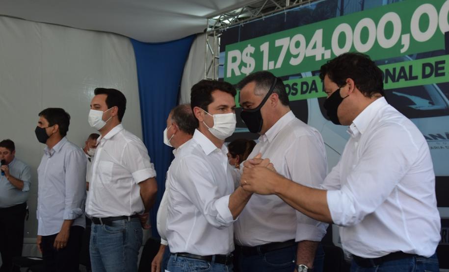 Frota da Saúde é reforçada com mais 52 automóveis para a Região de Jacarezinho