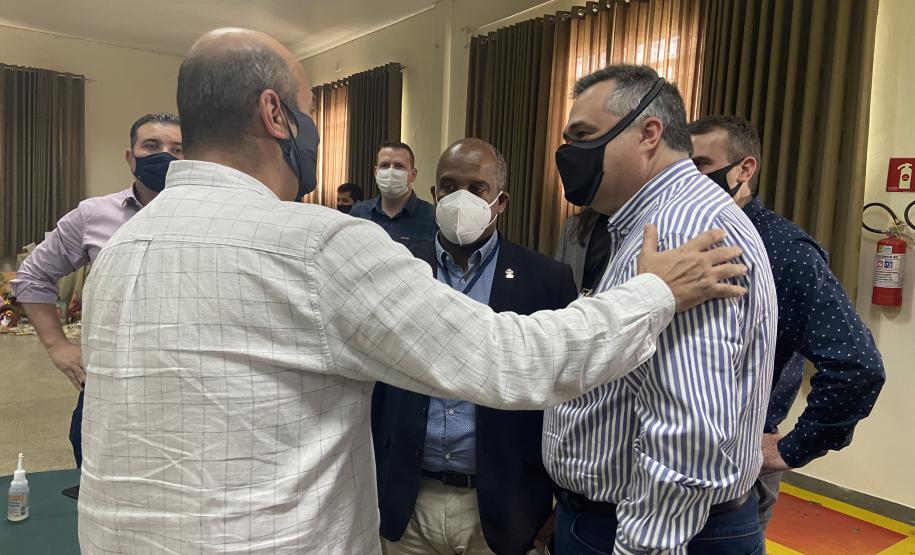 Saúde de Minas Gerais estuda implantação de rotina de descentralização farmacêutica do Paraná