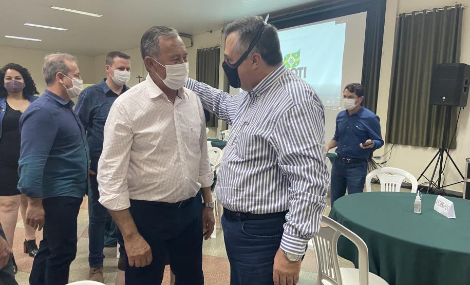 Saúde de Minas Gerais estuda implantação de rotina de descentralização farmacêutica do Paraná