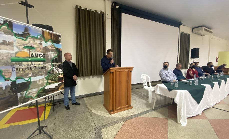 Saúde de Minas Gerais estuda implantação de rotina de descentralização farmacêutica do Paraná