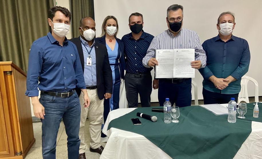 Saúde de Minas Gerais estuda implantação de rotina de descentralização farmacêutica do Paraná