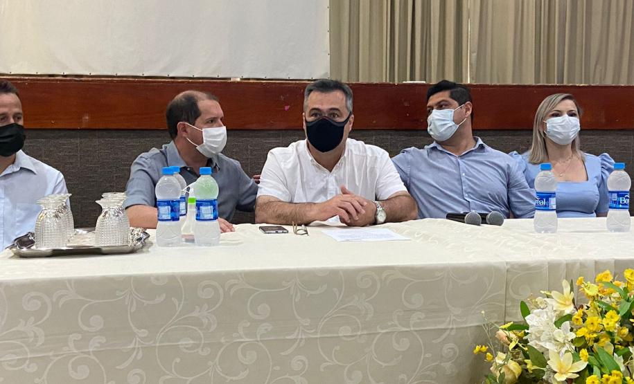 Secretário visita hospital e assina contrato de R$ 15,3 milhões para prestação de serviços em Assis Chateaubriand